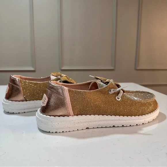NWOT Hey Dude Wendy Sparkle Bow Shoes - Size 7 - Picture 7 of 12